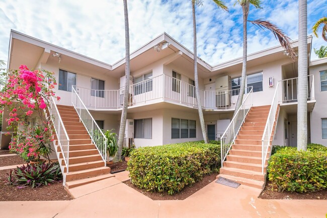 Interior Photo - Harbor Beach House Apartments