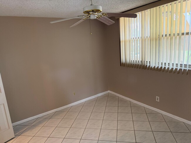Building Photo - 5750 NW 64th Ave