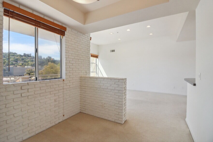 Building Photo - 4170 Fair Ave