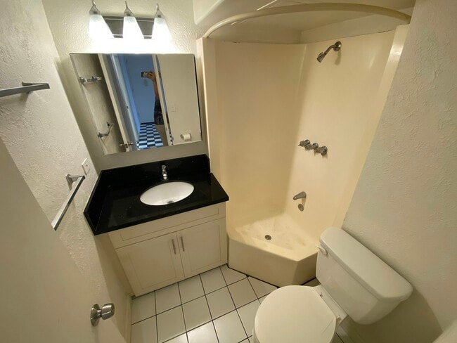 Building Photo - 46-283 Kahuhipa Street