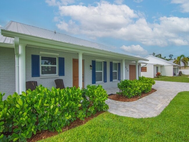 Building Photo - 606 Conn Way