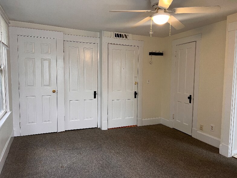 Building Photo - 817 Washington