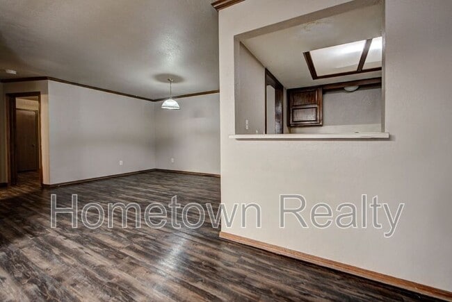 Building Photo - 432 NE 115th St