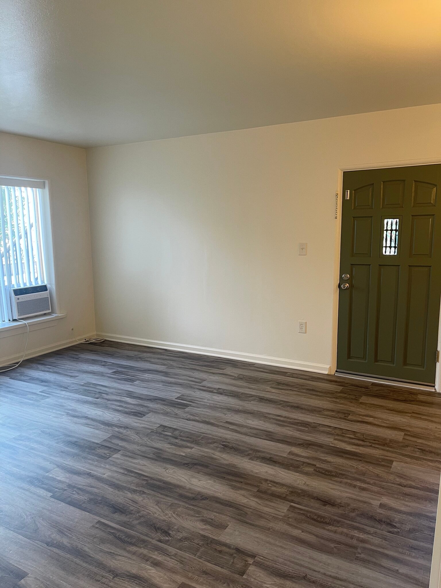 Building Photo - 1316 Sylvan Blvd