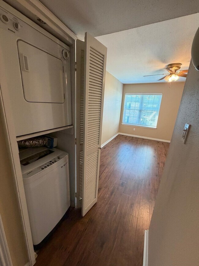 Building Photo - 2250 Bering Dr