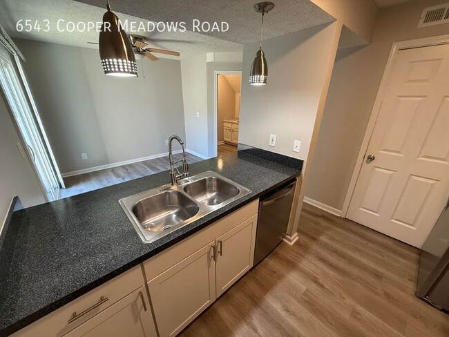 Building Photo - 6543 Cooper Meadows Rd