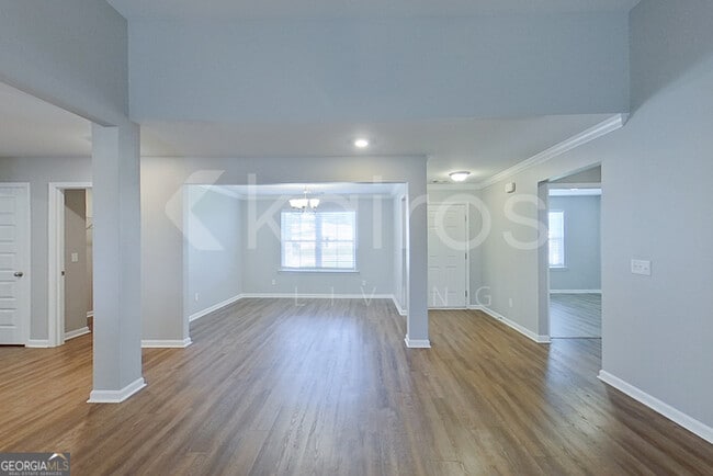 Building Photo - 203 Western Red Cedar Dr