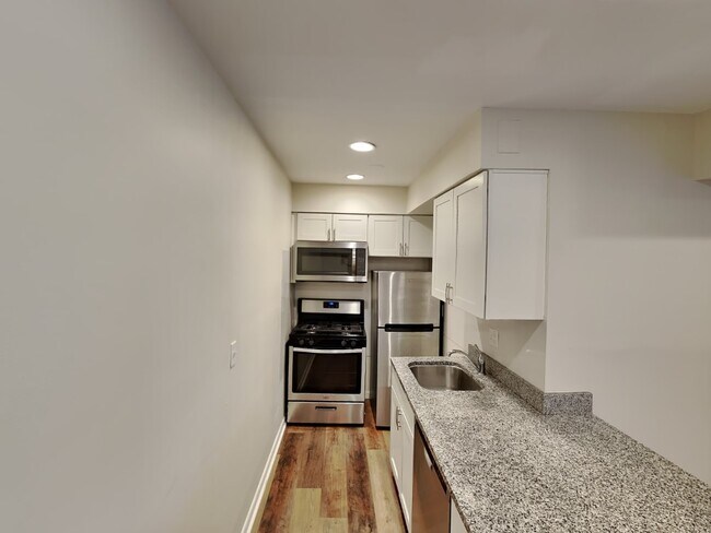 Building Photo - 31 Chittenden Ave