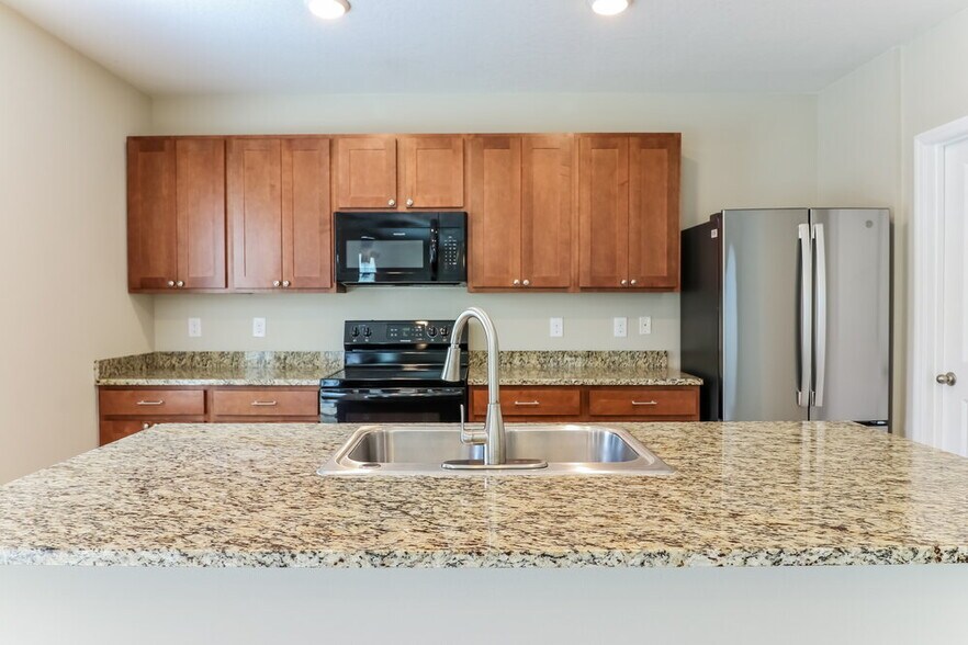 Building Photo - 9274 Watolla Dr