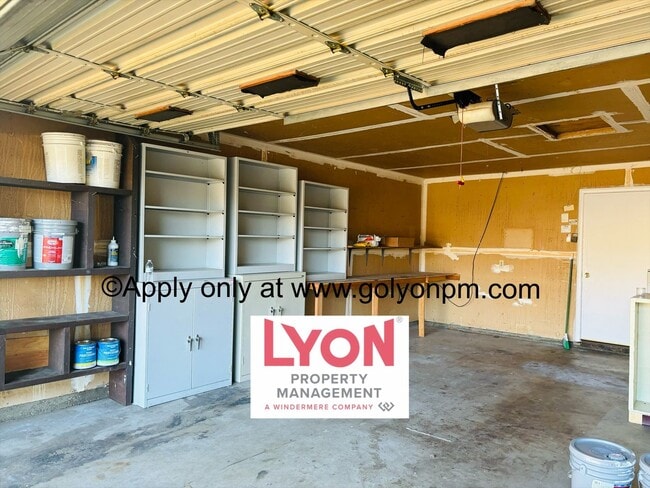 Building Photo - Coming Soon! Charming 2-bedroom, 2-bath Home with Modern Amenities and Ample Space!