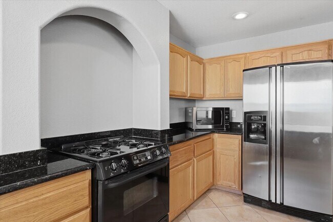 Building Photo - 7404 Celosia St