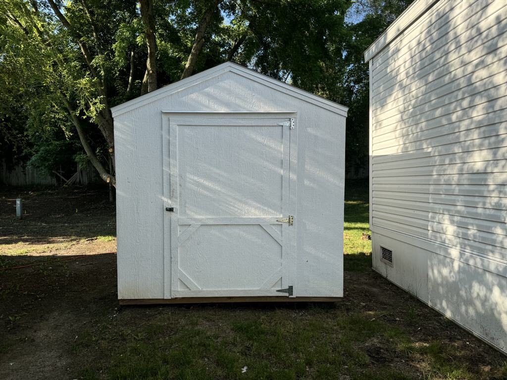 Building Photo - 2042 Marmoor Dr