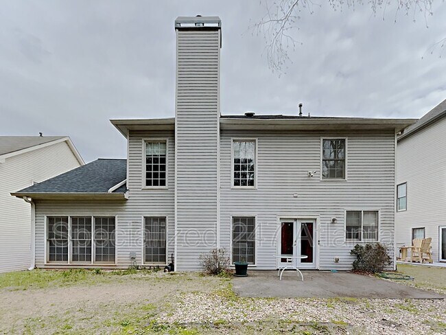 Building Photo - 540 Oak Alley Way