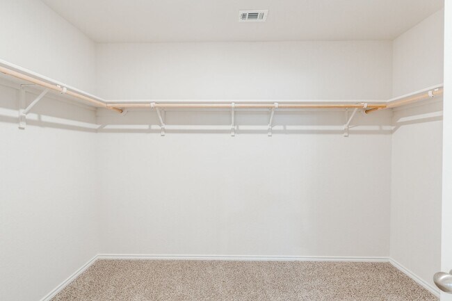 Building Photo - 4-BEDROOM NEW CONSTRUCTION IN SWENSON HEIG...