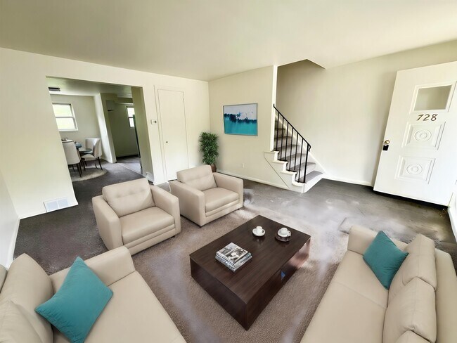 Building Photo - 728 Brownstown Rd