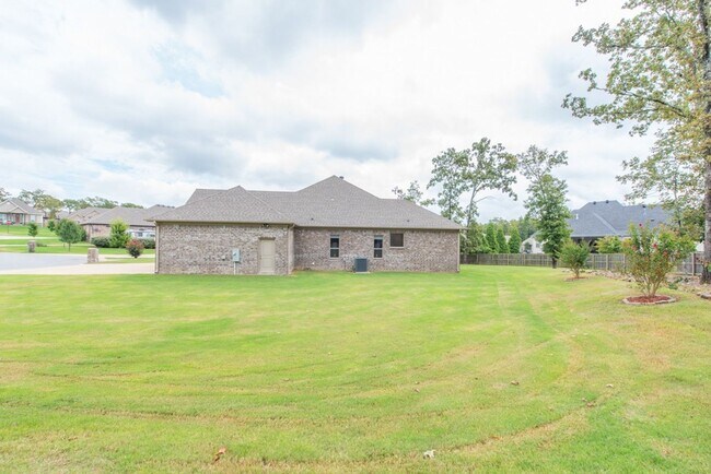 Building Photo - Sherwood Rental