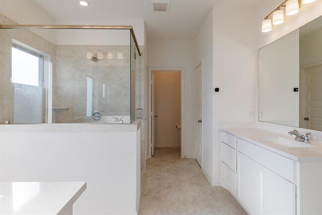 Building Photo - 317 Langhorne Bnd