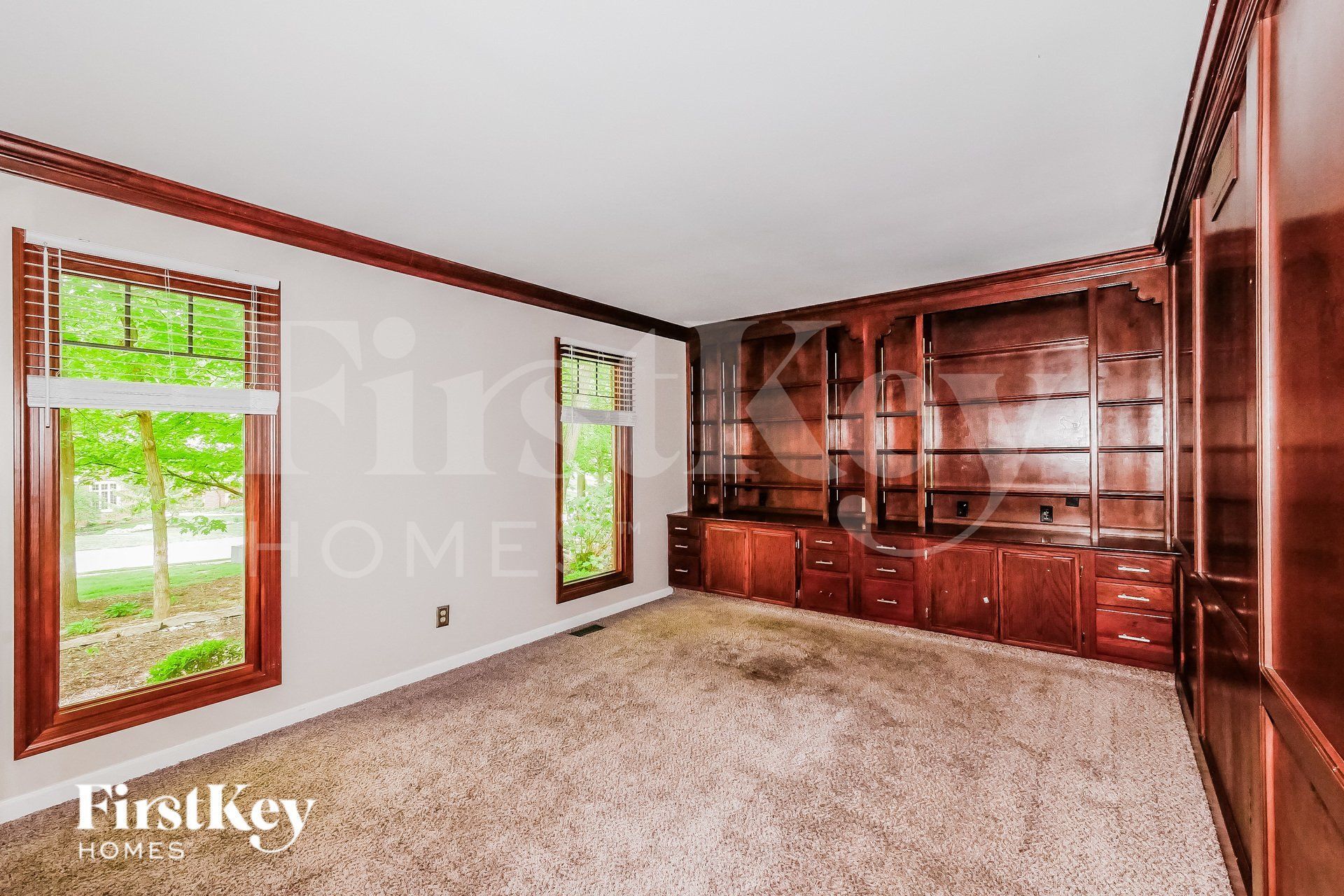 Building Photo - 10387 Courageous Dr