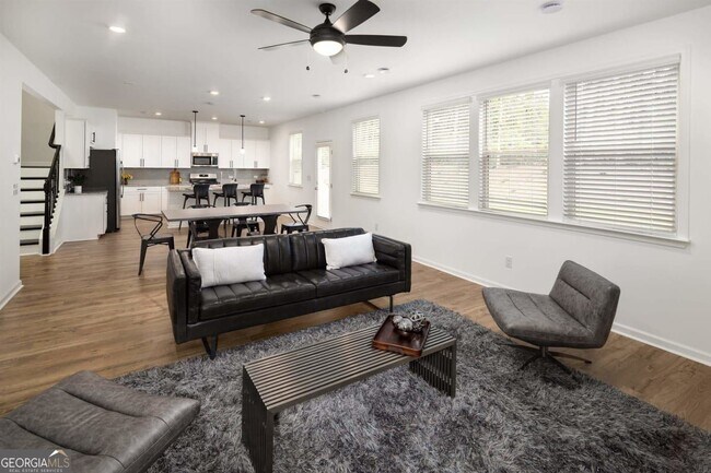 Building Photo - 1595 Wellston Dr