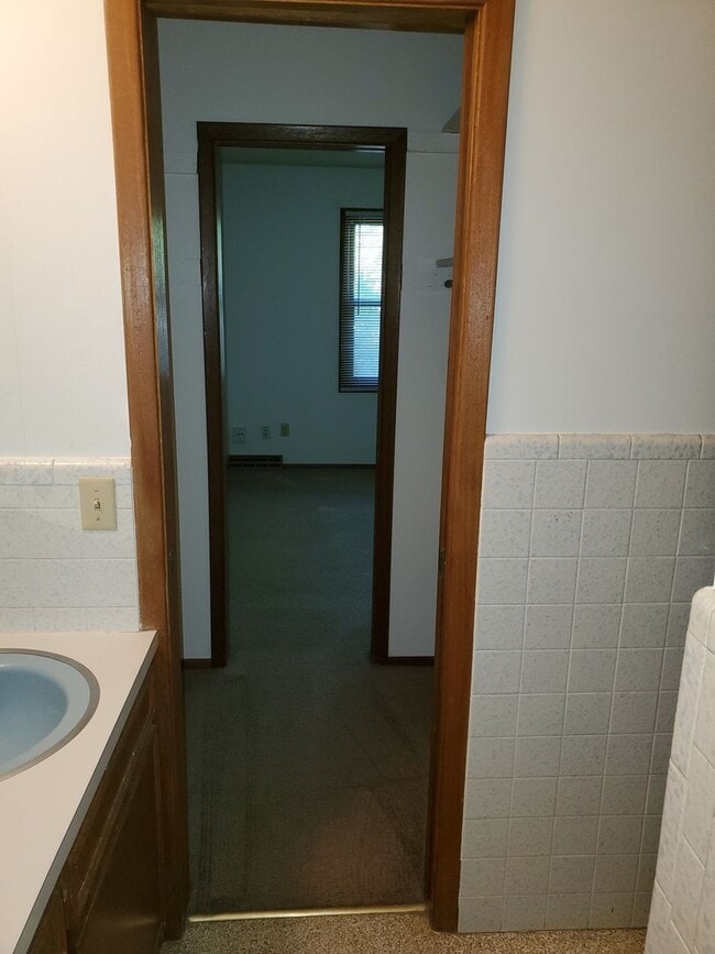 Building Photo - 1230 N Edwards