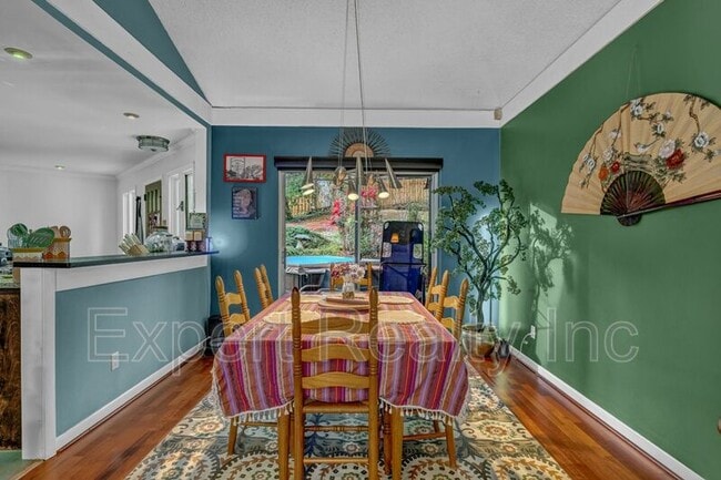 Building Photo - 373 Laredo Dr