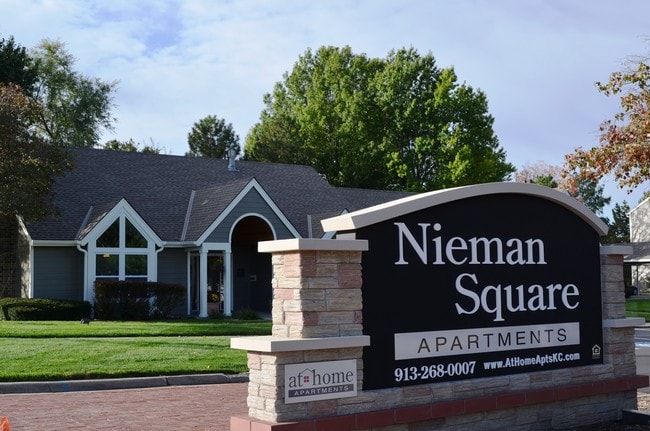WELCOME HOME! - 61-01 Nieman Square