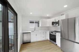 Building Photo - 116 Alpine Ct