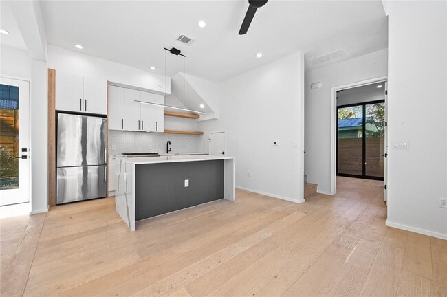 Building Photo - 2706 Stacy Ln