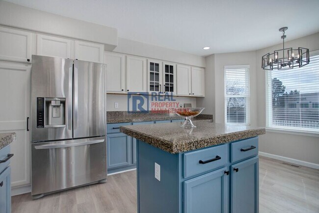 Building Photo - 5934 Instone Cir