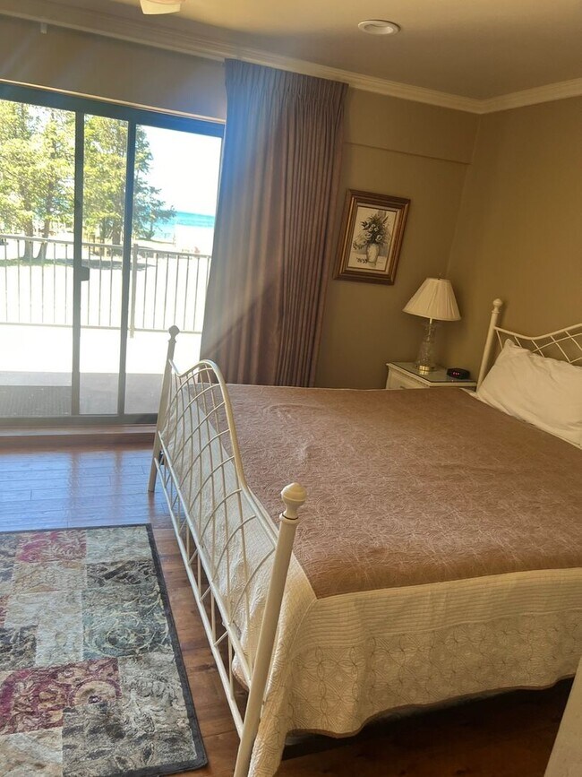 Building Photo - Lovely 3Bd condo in the Tahoe Keys with a boat slip avail. for a Seasona rental (3-6 months)! Cal...