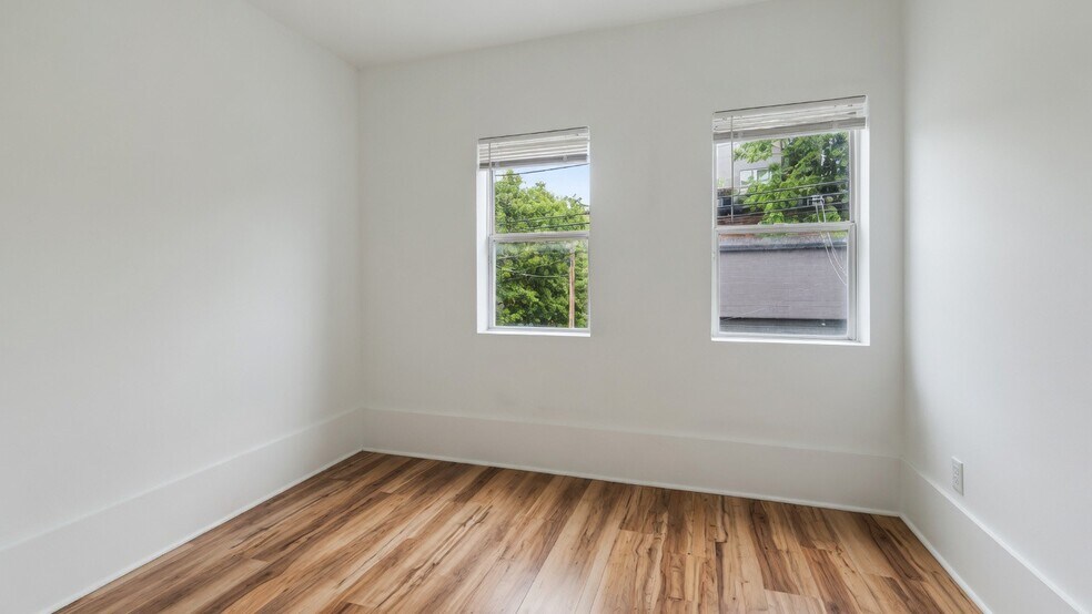 Building Photo - 2607 W Haddon Ave