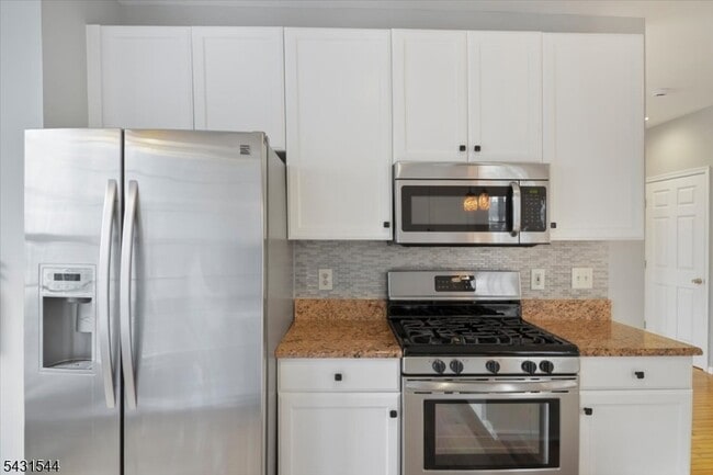 Building Photo - 145 Arrowgate Dr