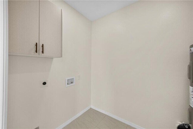 Building Photo - 16 San Pascual St