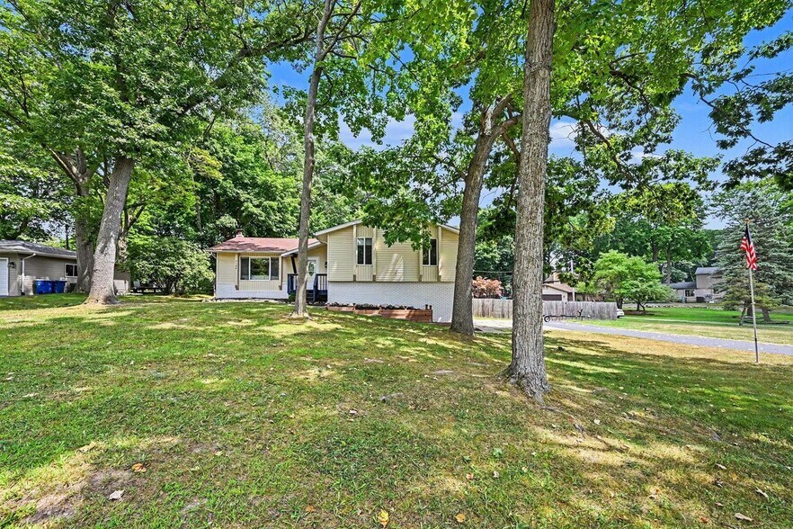 Building Photo - 2104 Highfield Rd