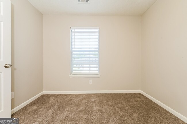 Building Photo - 43 Bridlewood Ct