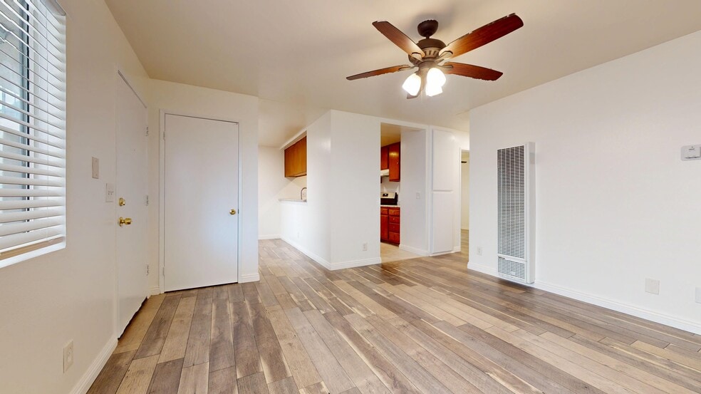 Building Photo - 316 Cherry Ave