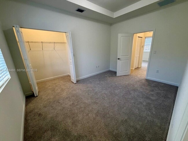 Building Photo - 254 10th Ct