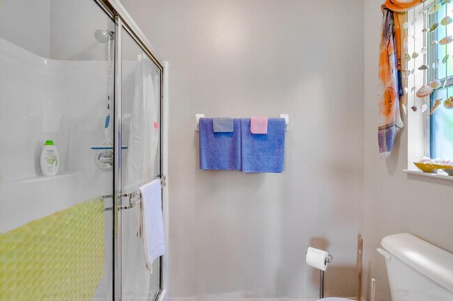 Building Photo - 15870 SW 16th Avenue Rd