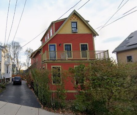 Building Photo - 243 Summer St