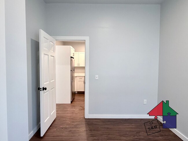 Building Photo - 33 Granite St