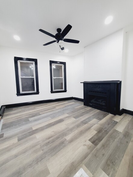 Building Photo - 166 Cator Ave