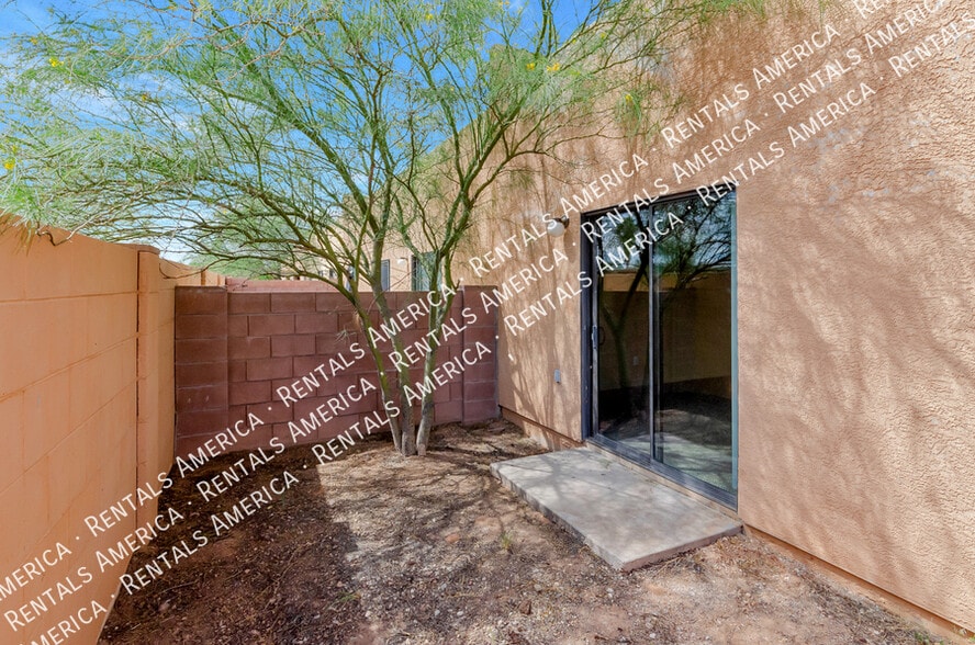 Building Photo - 7202 E Chelsie Kaye Ln