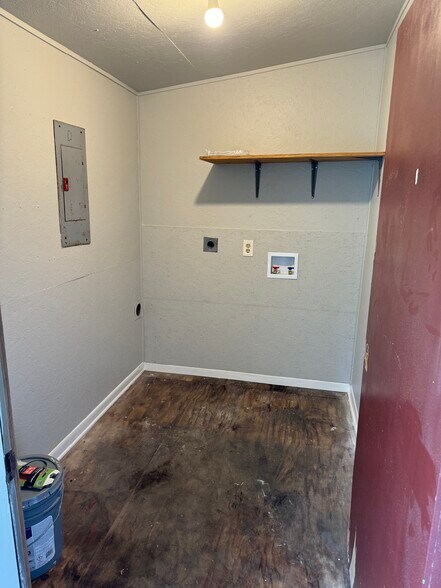 Building Photo - 4431 W 19th St