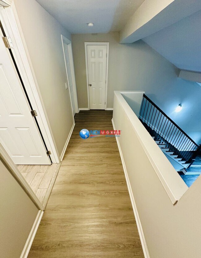 Building Photo - Renovated 4-bedroom ranch in Stone Mountain