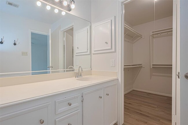 Building Photo - 1038 Red Rock Canyon Dr