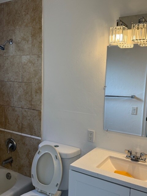 Building Photo - 1020 N 18th Ct