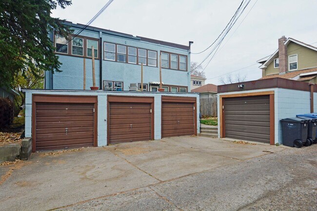 Building Photo - Charming, Fully Furnished 2BR Condo – All Utilities Included!