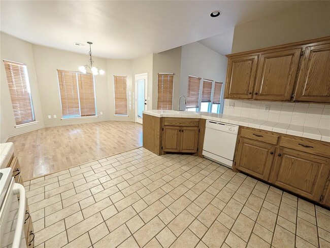 Building Photo - 4801 Deer Ridge Blvd