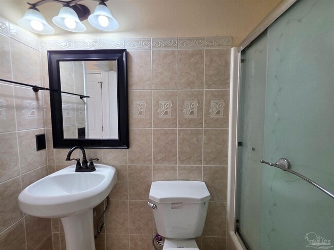 Building Photo - 1028 Antigua Cir