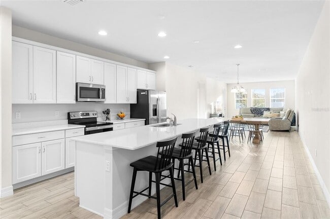 Building Photo - 219 Villa Luna Ln